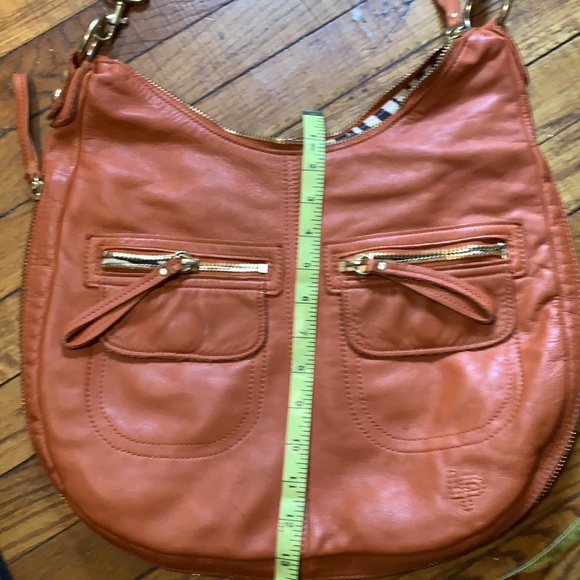 Linea Pelle Cross body added dressed coin purse. - Picture 2 of 11